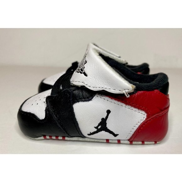 baby air jordan sneakers